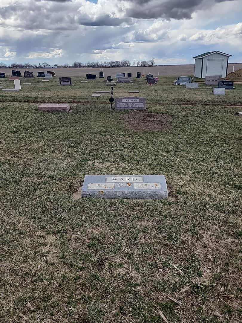Irma Mahanna Ward's grave. Photo 2