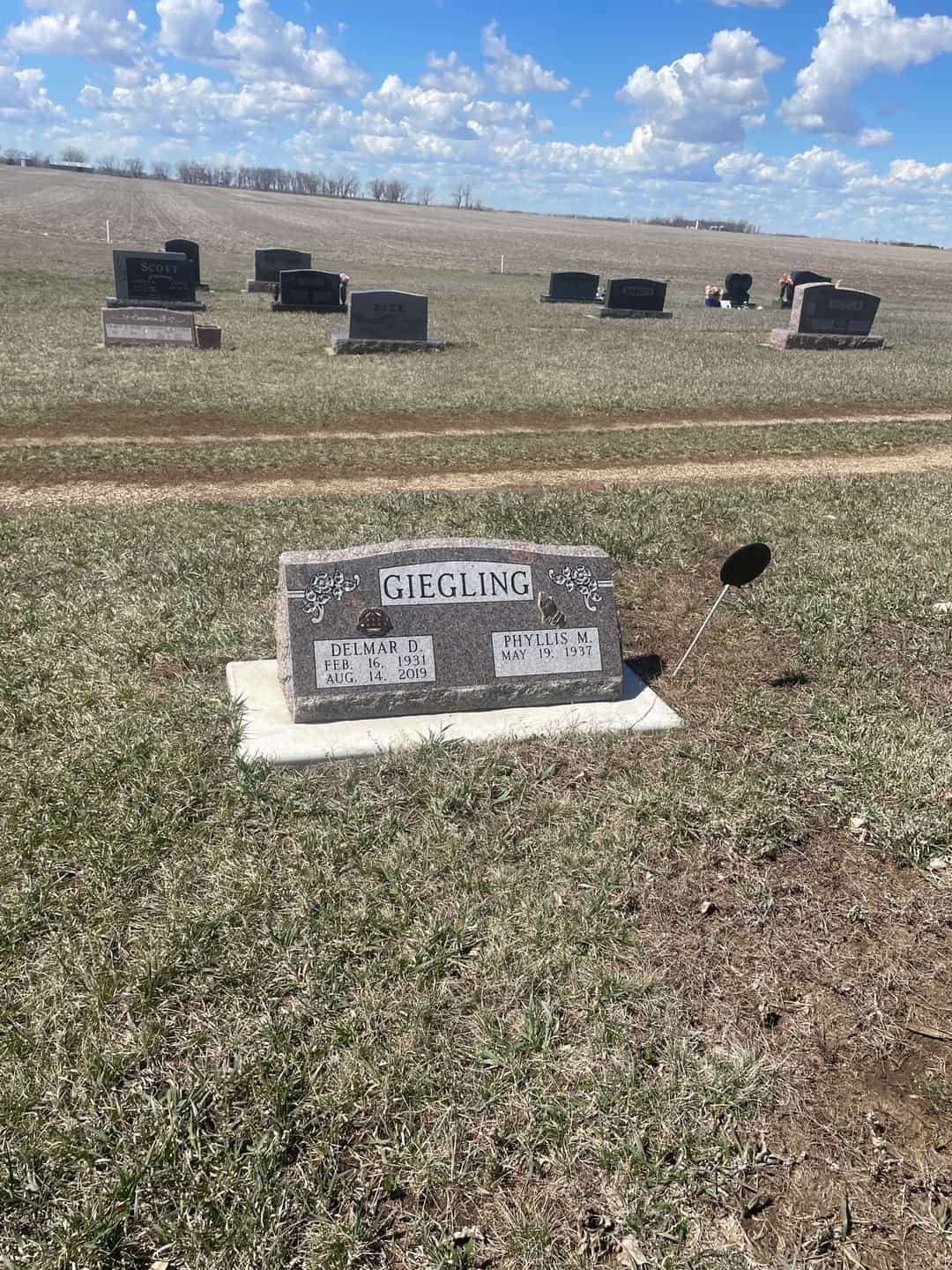 Delmar D. Giegling's grave. Photo 2