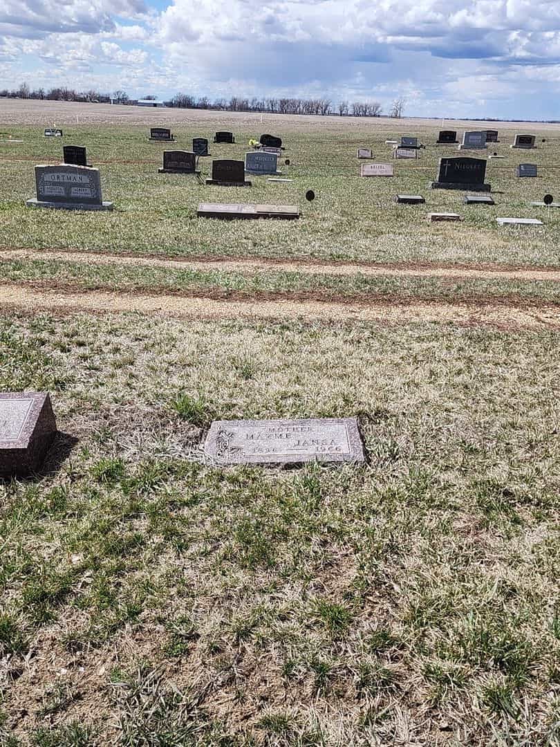Mayme Jansa's grave. Photo 2