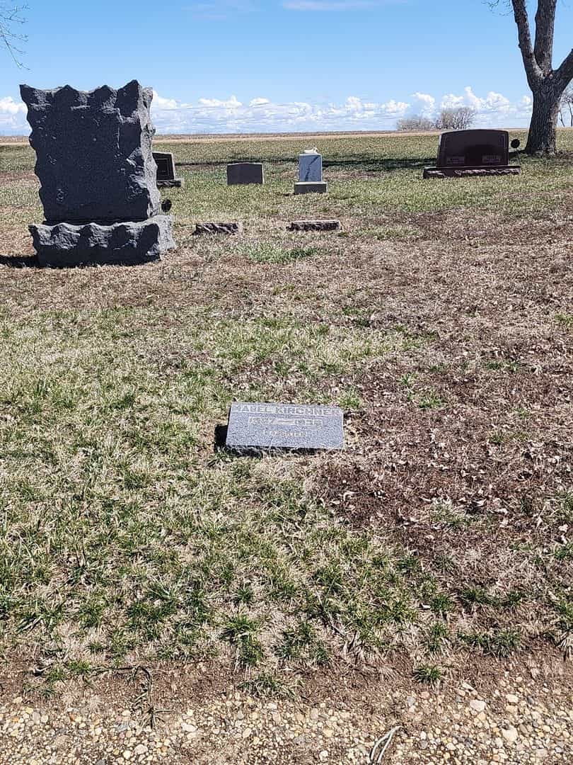 Mabel Kirchner's grave. Photo 2