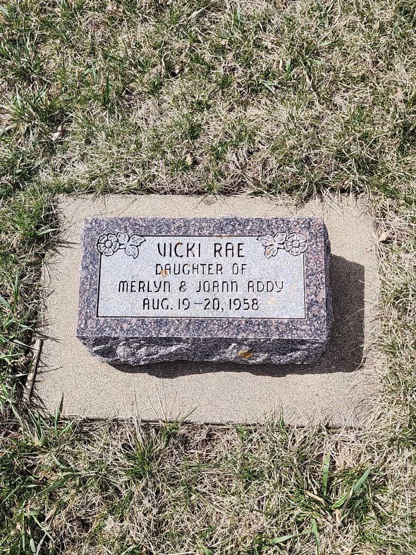 Viсki Rae Addy's grave. Photo 1