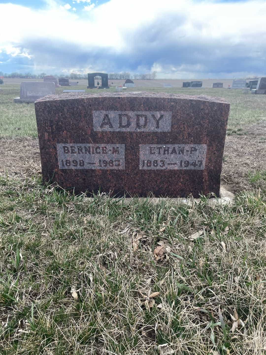 Ethan Pearl Addy's grave. Photo 1