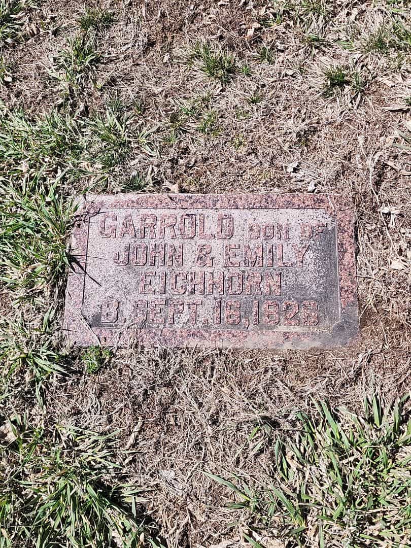 Garrold Eichhorn's grave. Photo 1