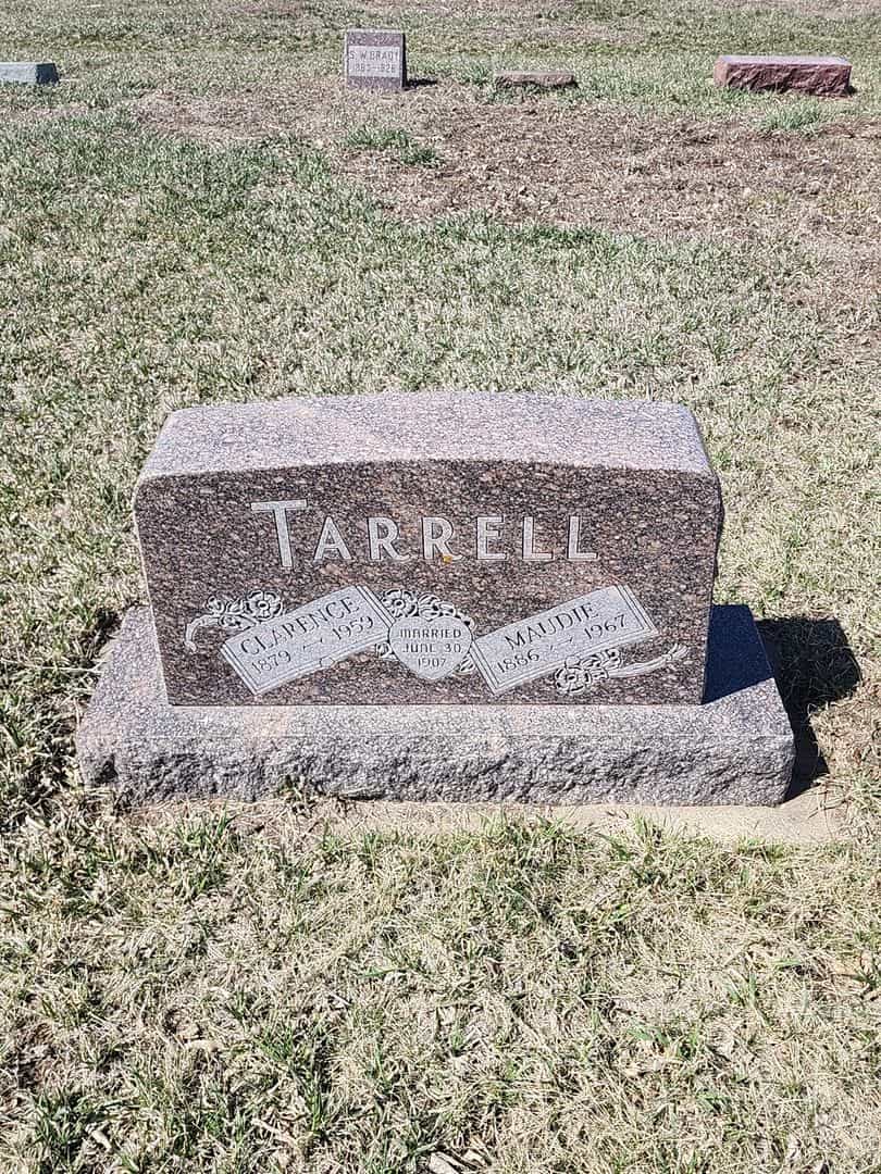 Ethel Maud Sanford "Maudie" Tarrell's grave. Photo 1