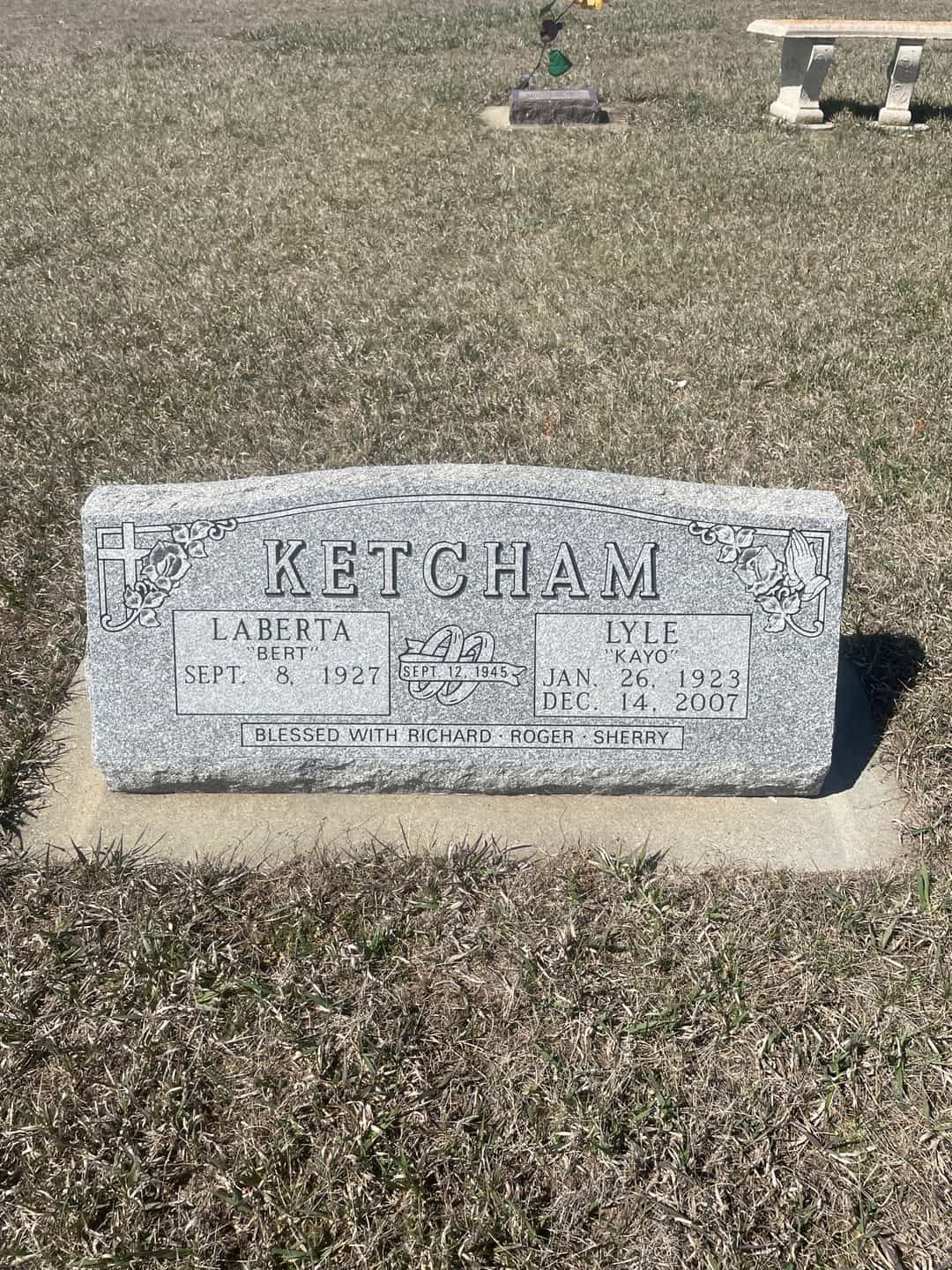 Lyle Ellsworth "Kayo" Ketcham's grave. Photo 2