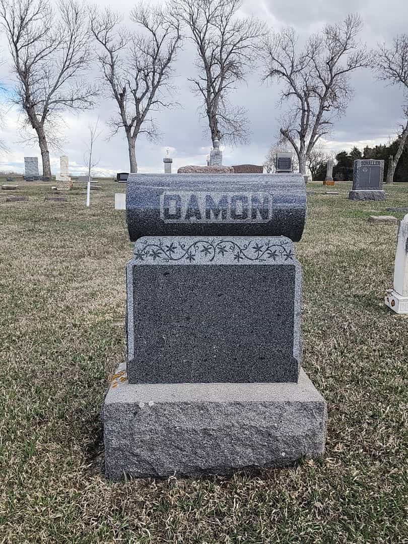 Harmon Damon's grave. Photo 1