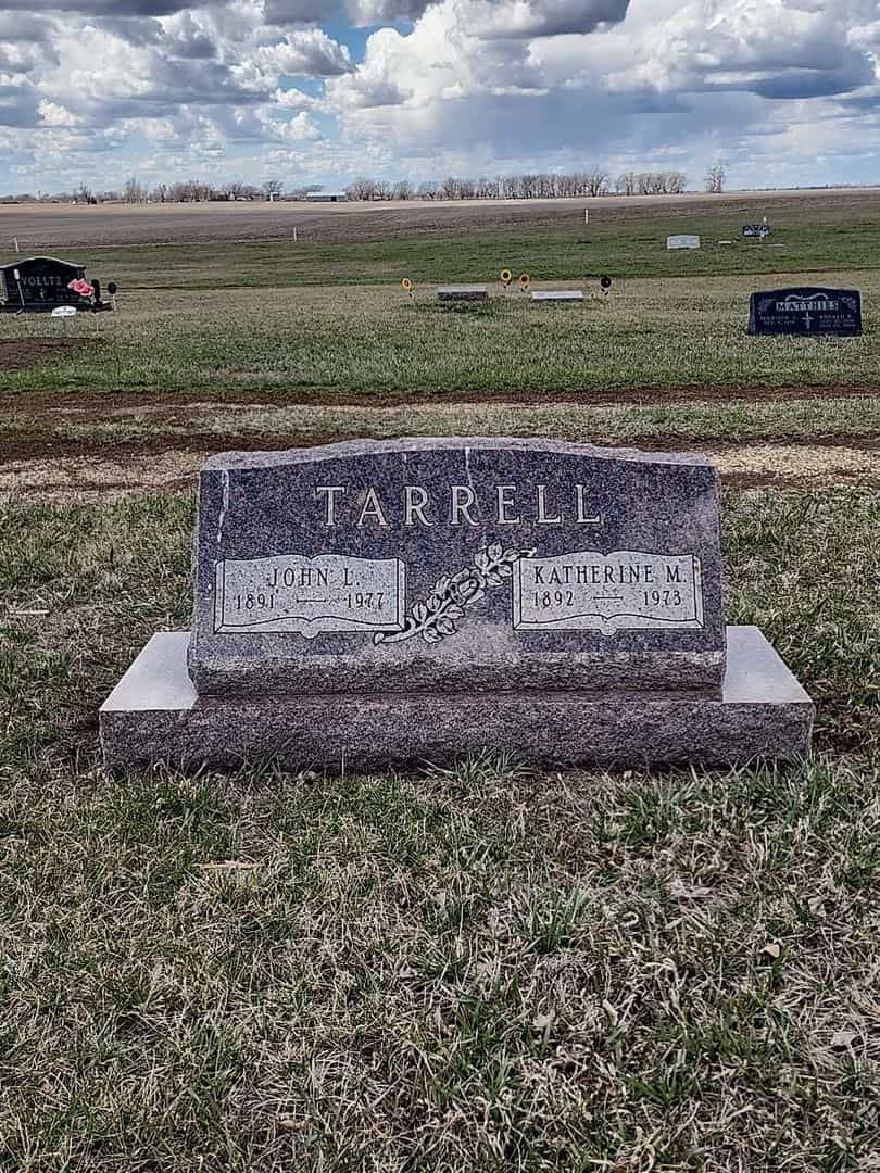 John L. Tarrell's grave. Photo 1