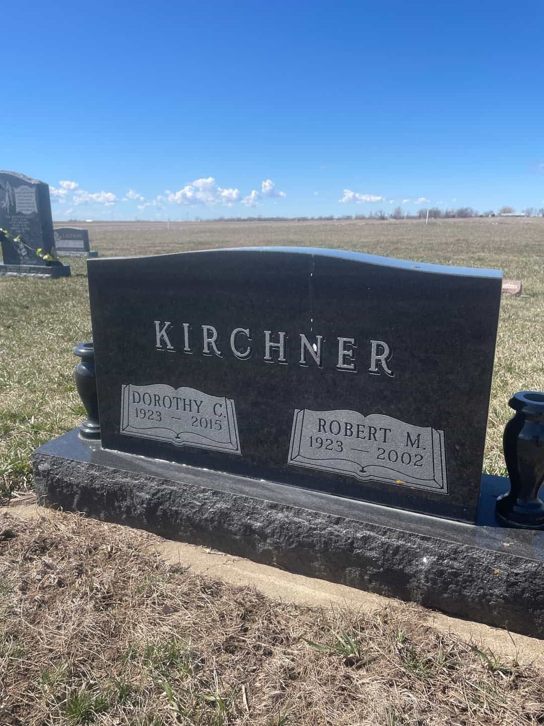 Dorothy C. Kirchner's grave. Photo 2