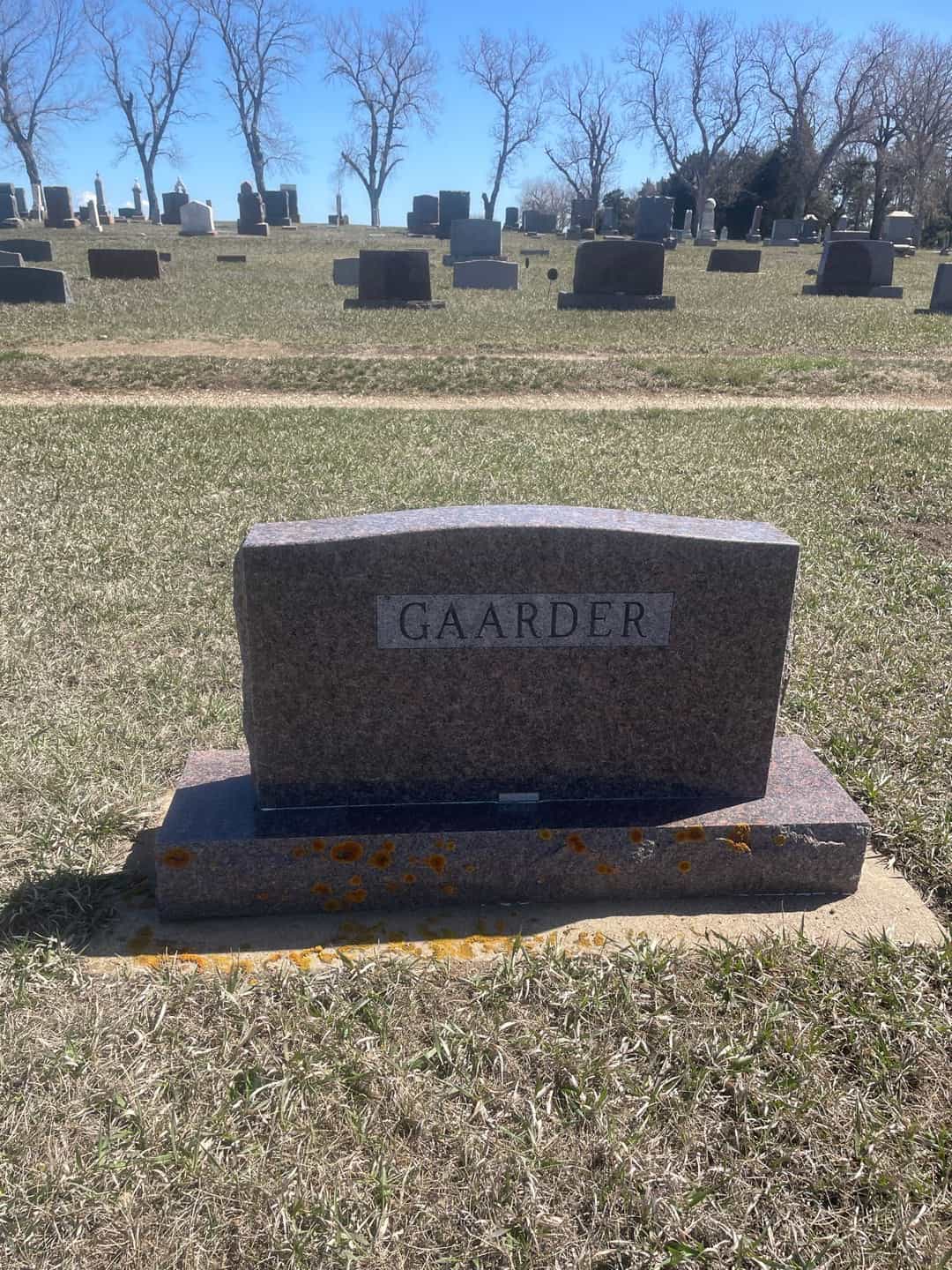 Florence Klinkel Gaarder's grave. Photo 3