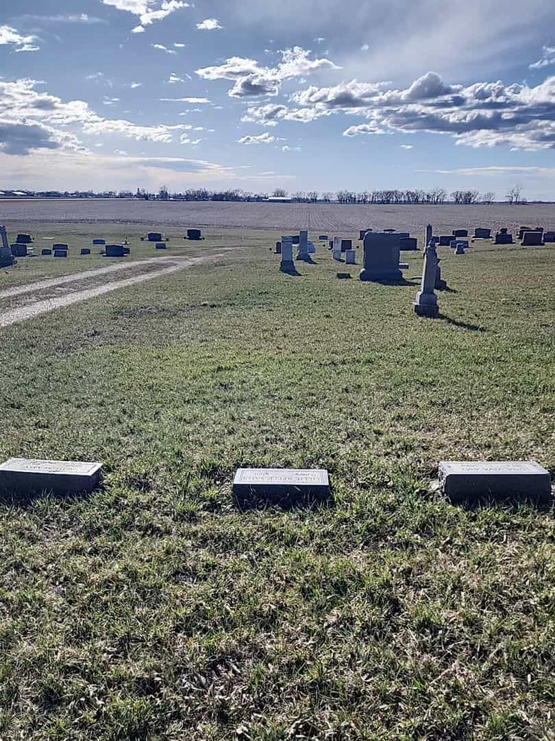Lillie Belle Sahs's grave. Photo 2
