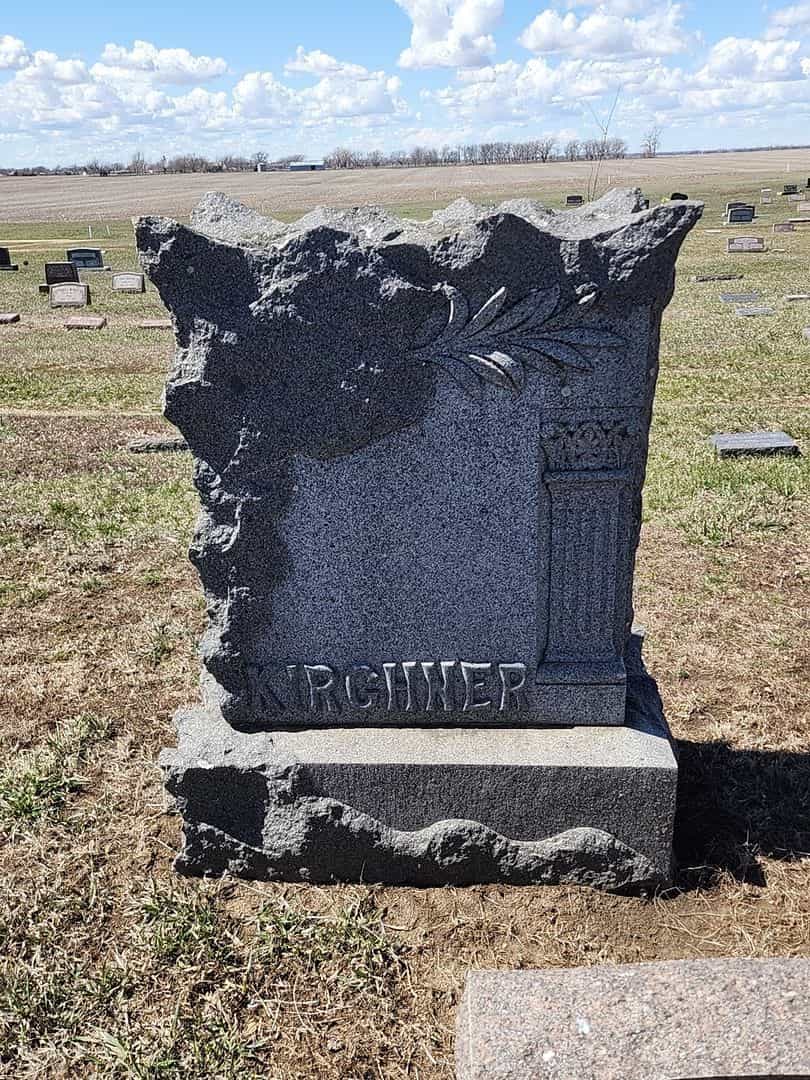 Mabel Kirchner's grave. Photo 1