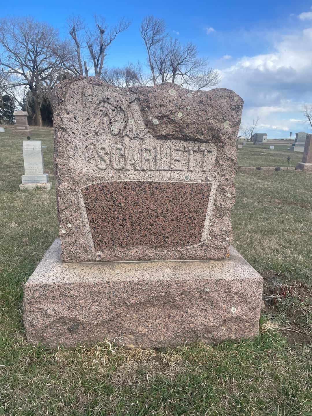 Bertha R. Scarlett's grave. Photo 1
