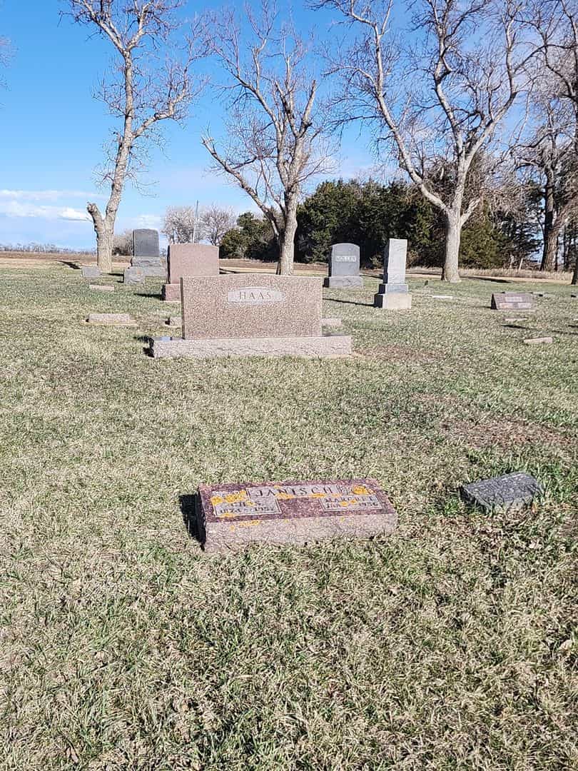 Charles "Chas" Janisch's grave. Photo 2