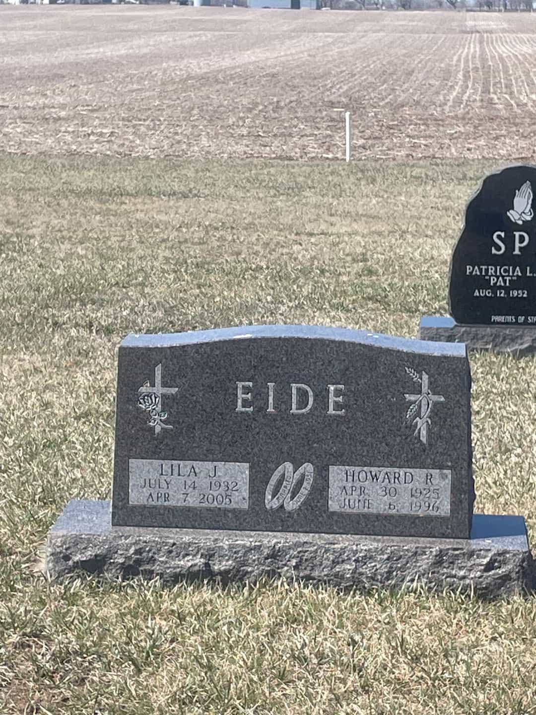 Howard R. Eide's grave. Photo 1