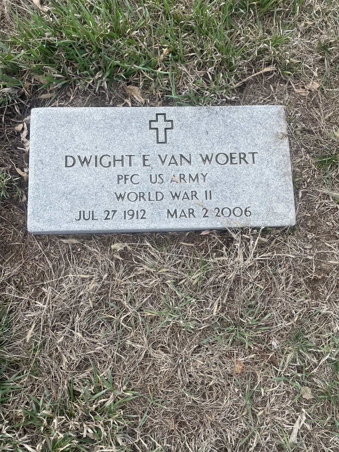 Dwight E. Van Woert's grave. Photo 1