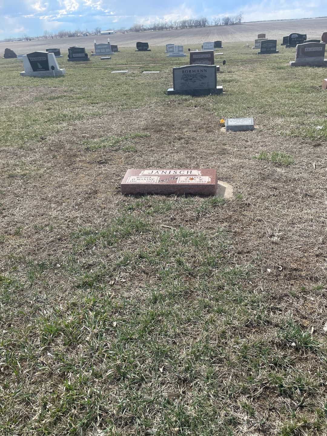 O. Maxine Laity Janisch's grave. Photo 2