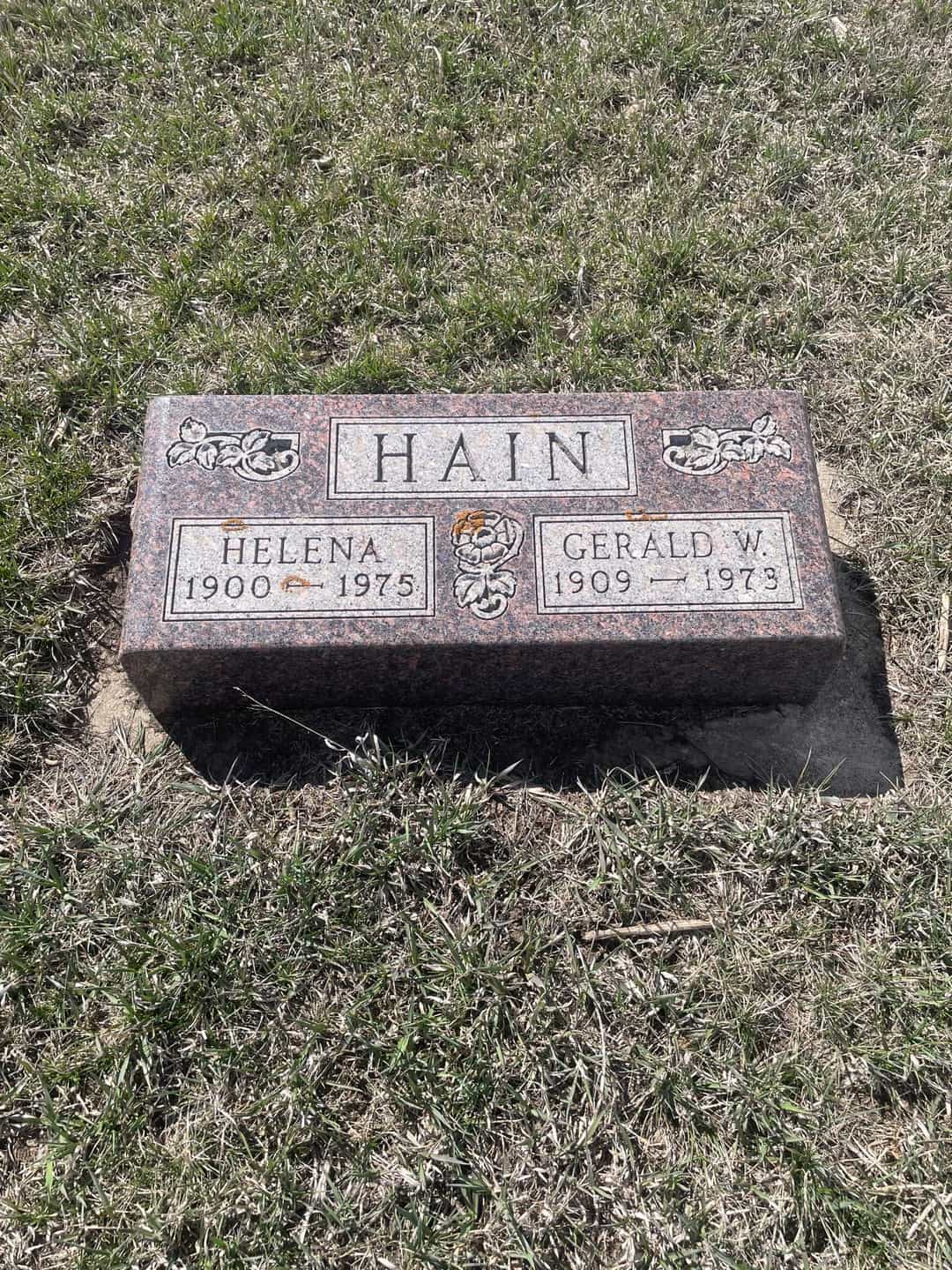 Gerald W. Hain's grave. Photo 1