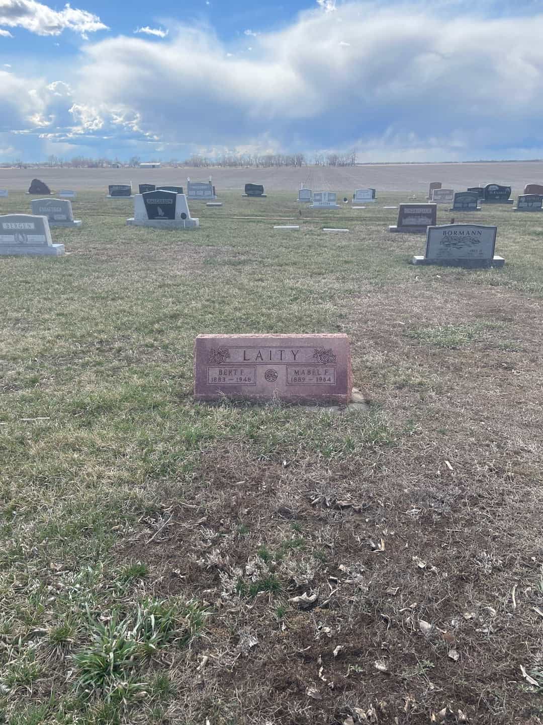 Bert F. Laity's grave. Photo 2