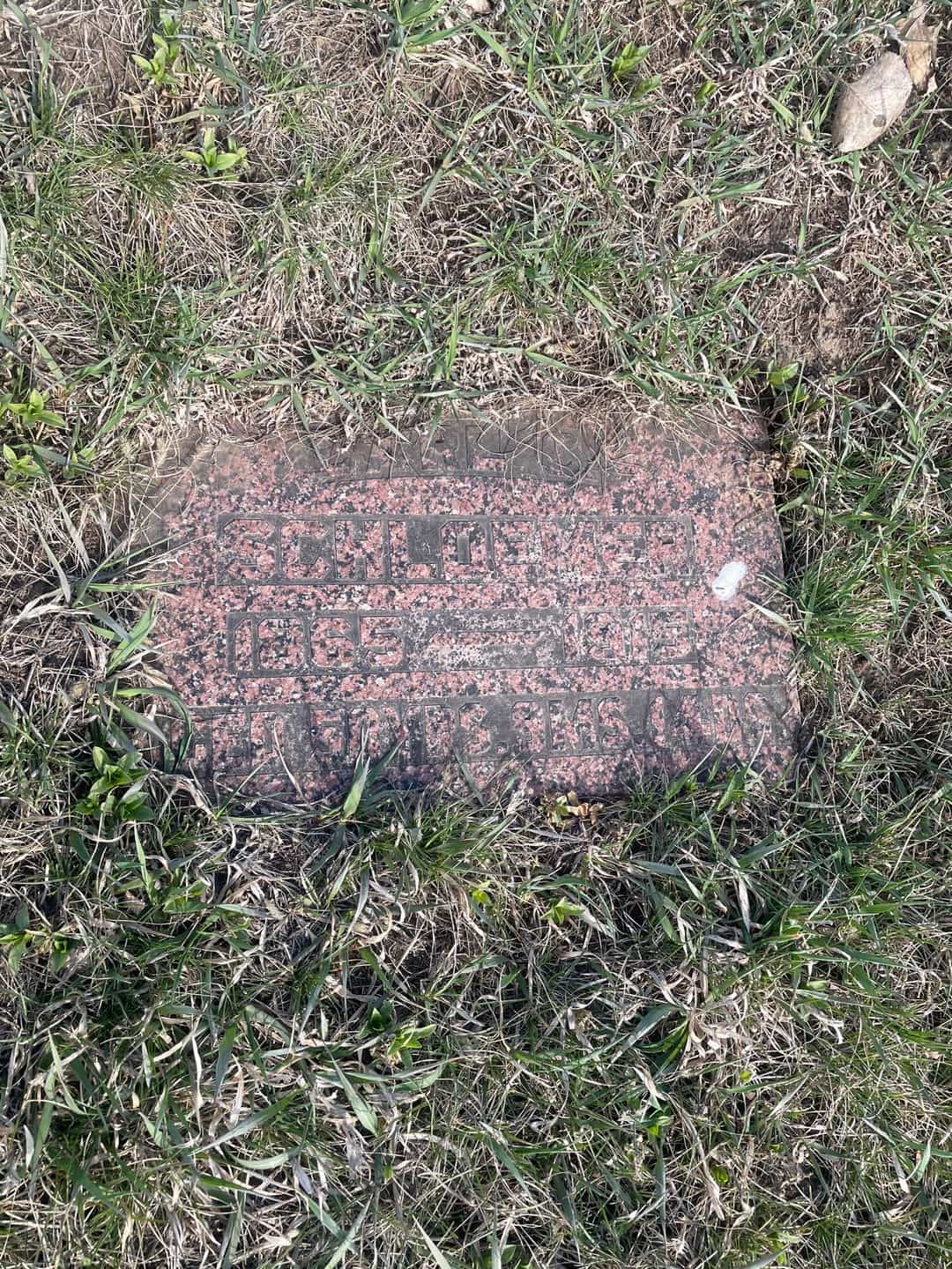 Carl C. Schloemer's grave. Photo 3