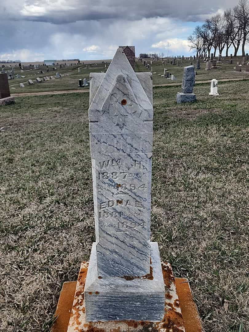 William H. Darby's grave. Photo 1