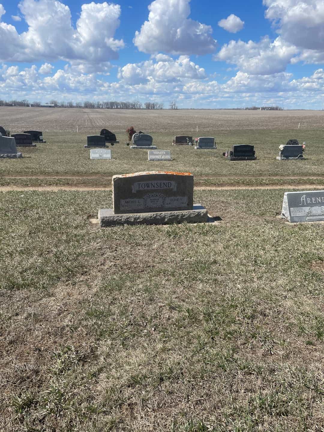 Olive V. Addy Townsend's grave. Photo 2
