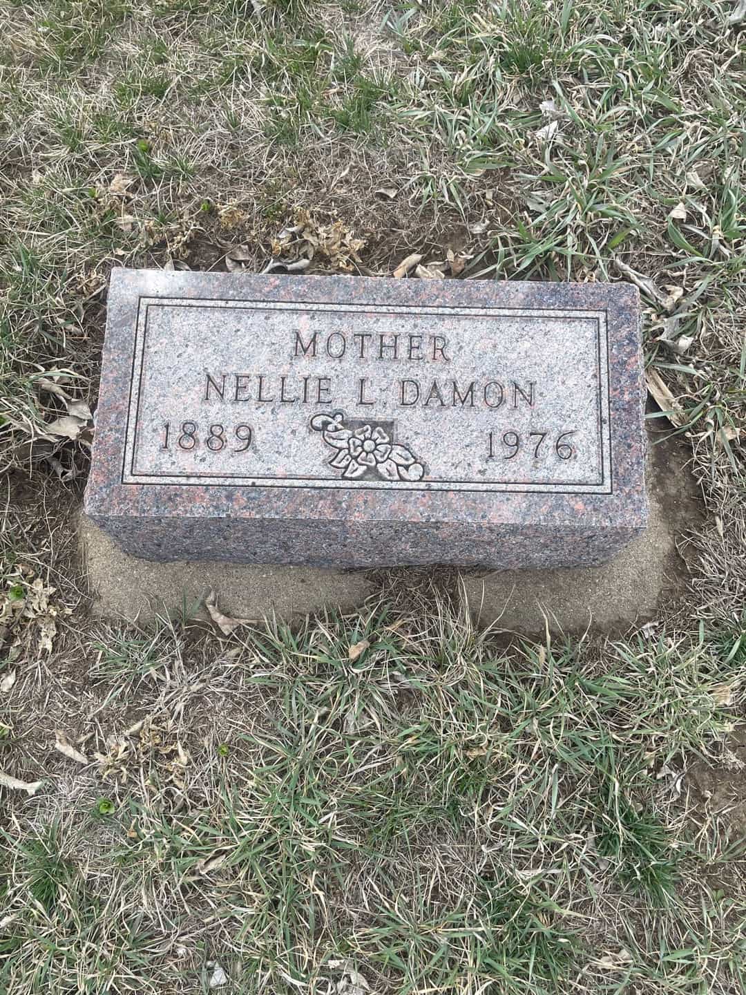 Nellie L. Damon's grave. Photo 3