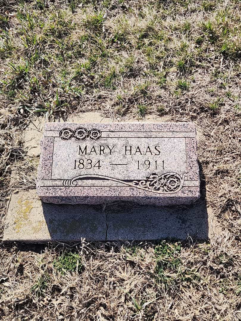 Mary Haas's grave. Photo 3