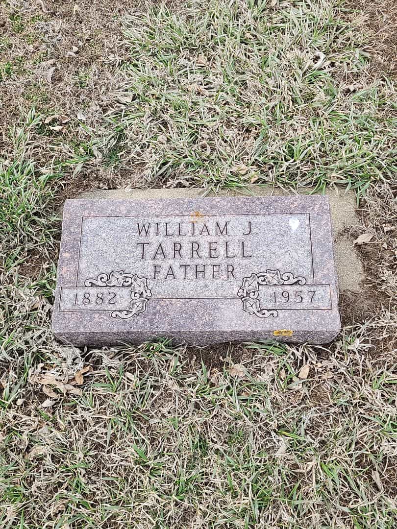 William J. Tarrell's grave. Photo 1