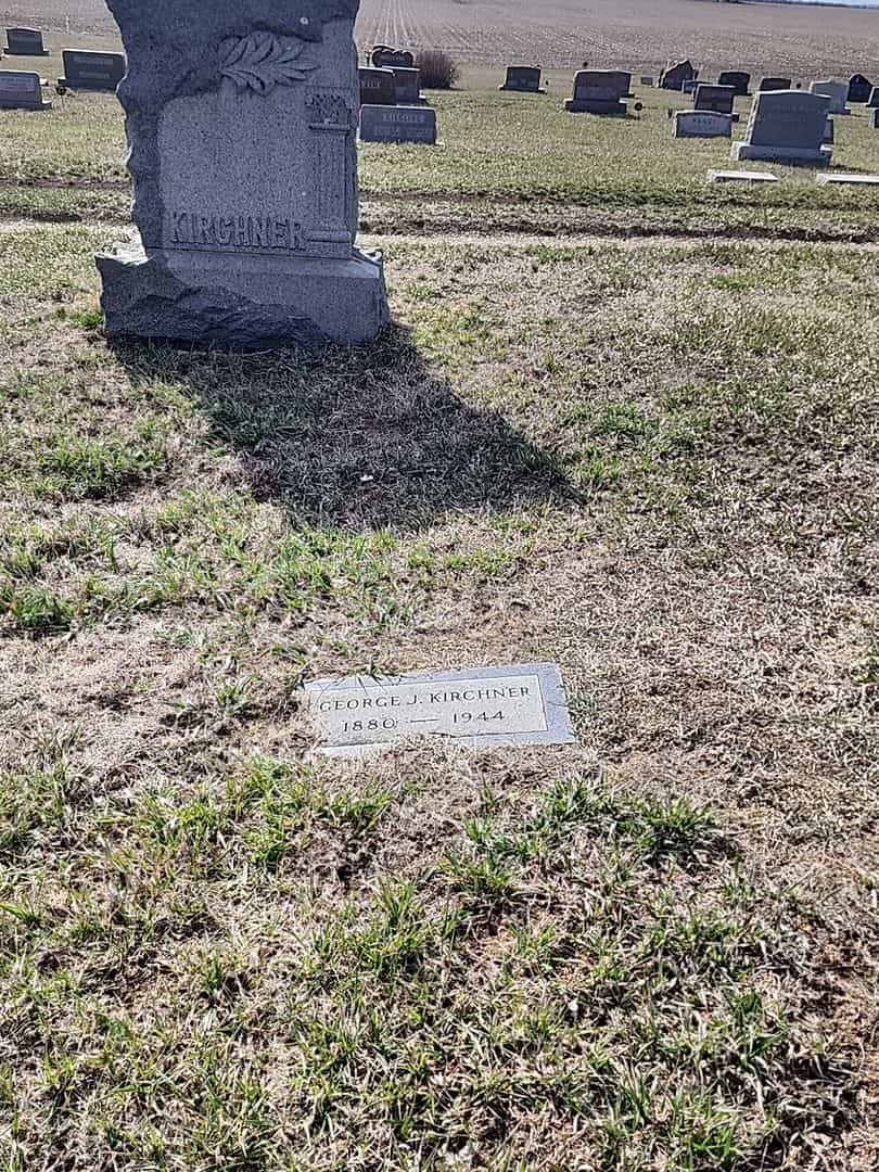 George J. Kirchner's grave. Photo 2