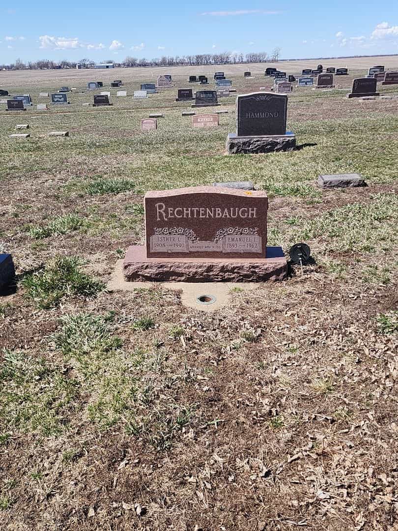 Esther May L. Rechtenbaugh's grave. Photo 2