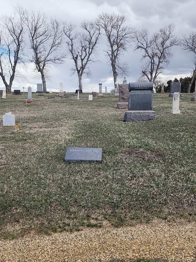 Harmon Damon's grave. Photo 2