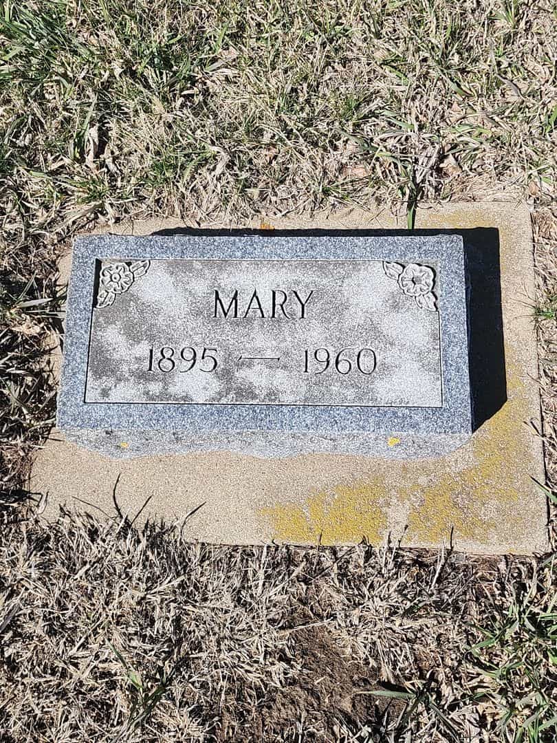 Mary Papendick's grave. Photo 3