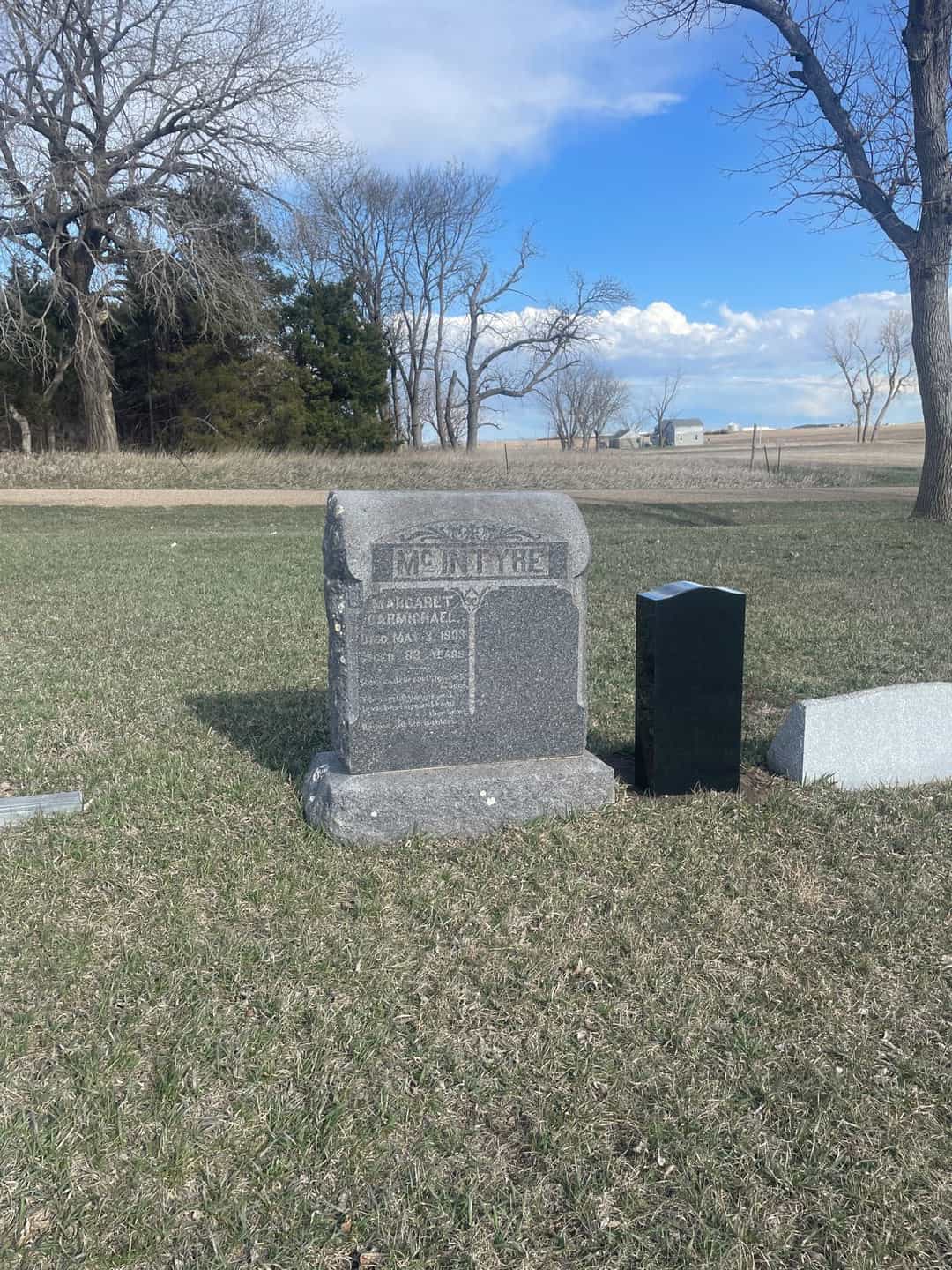 Margaret Carmichael McIntyre's grave. Photo 1