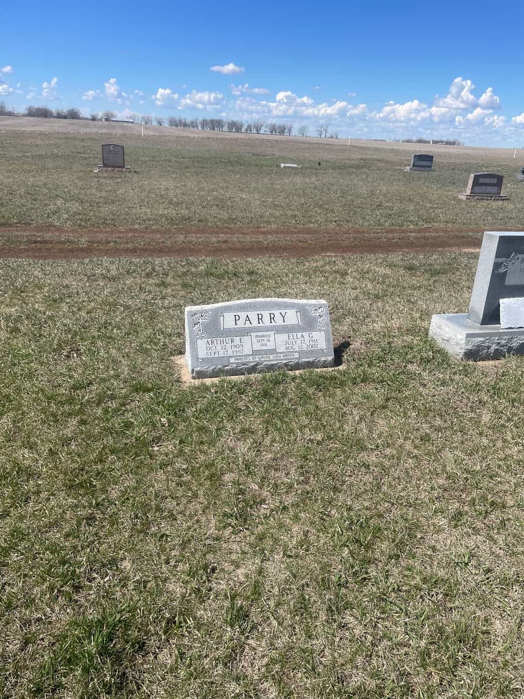 Ella G. Parry's grave. Photo 2