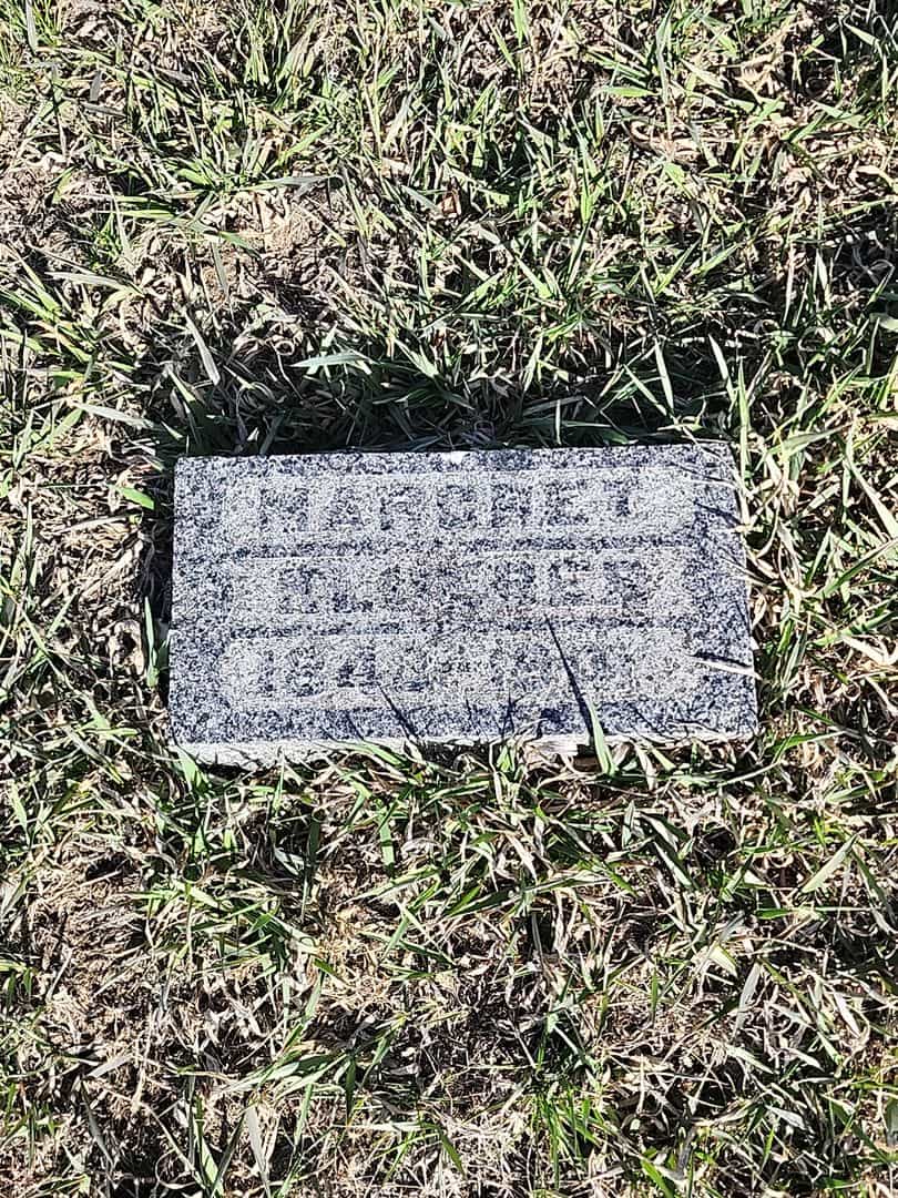 Margret Zimmerman Klueber's grave. Photo 3