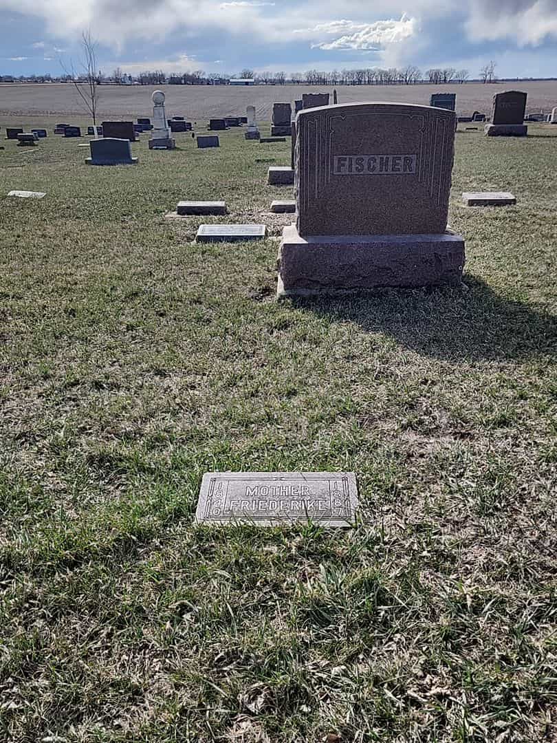 Friederike Kruegar Fischer's grave. Photo 2
